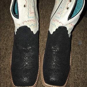 Justin Cowgirl Boots